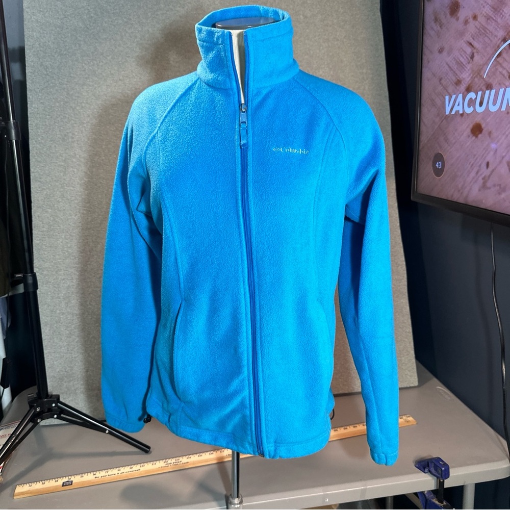 Women’s Size Medium Fleece Columbia Jacket